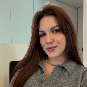 Babysitter em Venda do Pinheiro: Joana