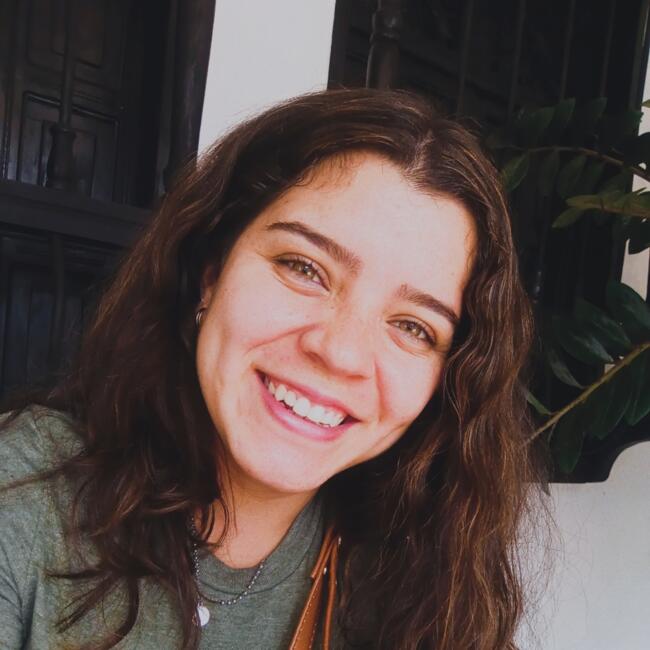 Babysitter in Onil: RUTH