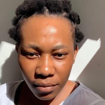 Nounou à Saragosse: Antonia Ncogo Akaba