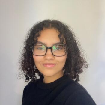 Babysitter in Combs-la-Ville: Sophia