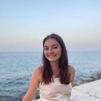 Babysitter in Nivelles: Laura