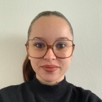 Babysitter in Bordeaux: Gwendoline