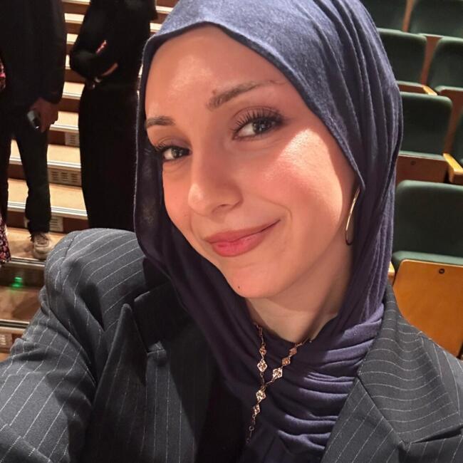 Opiekunka do dziecka w Warszawa: Yusra