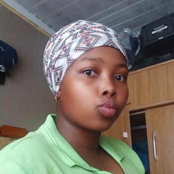 Babysitter in George: Anelisiwe
