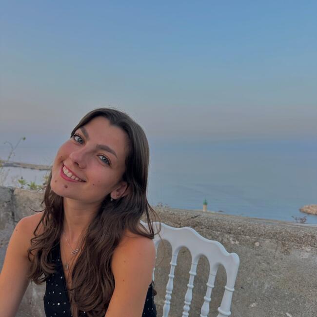 Babysitter in Aix-en-Provence: Leia