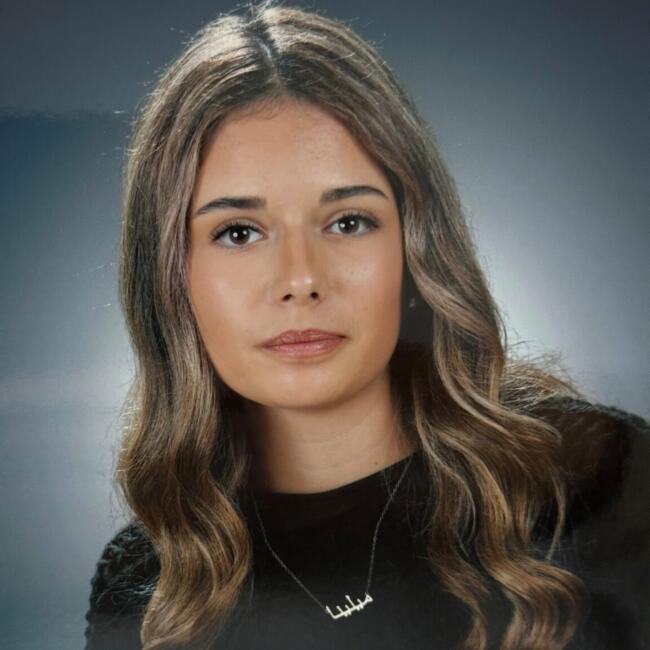 Babysitter in Montigny-le-Bretonneux: Melina