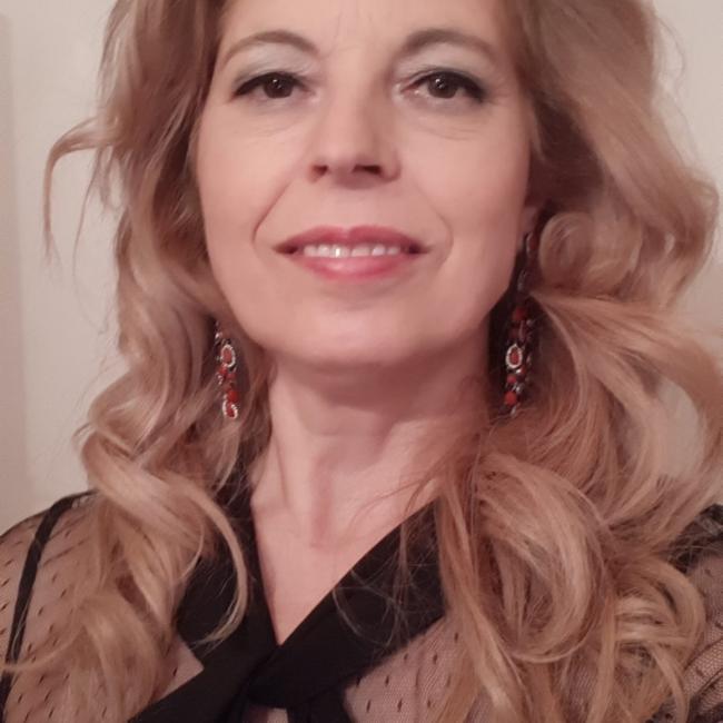 Lastenhoitaja Abrantes: Alice