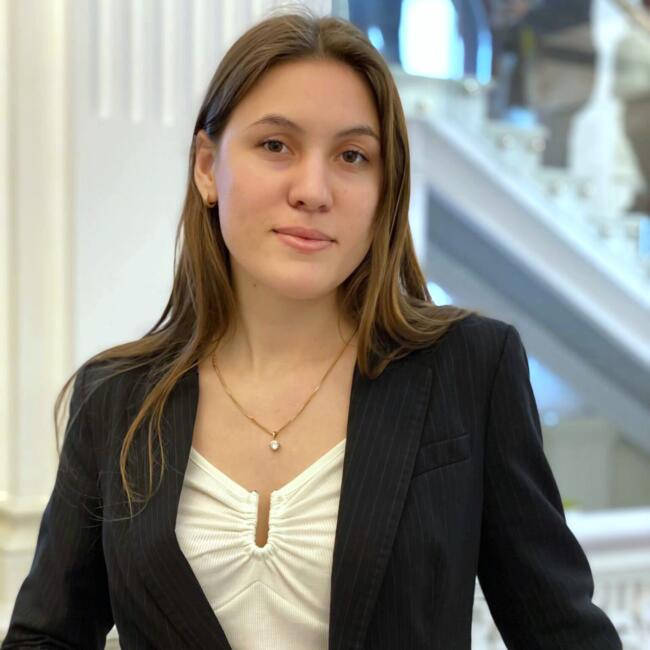 Babysitter in Iași: Mădălina