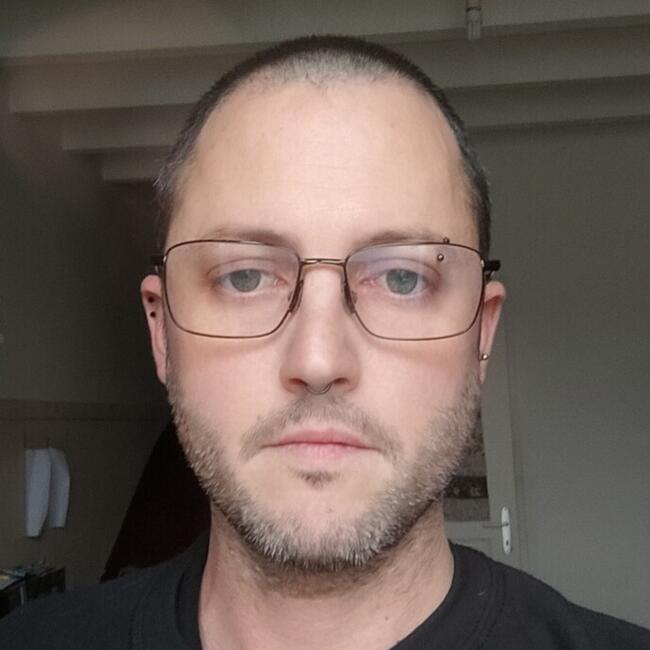 Job de garde d'enfants à Angoulême: Quentin