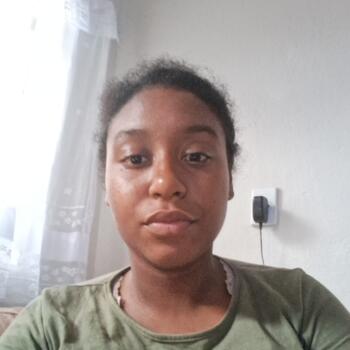 Babysitter Campinas: Sophia