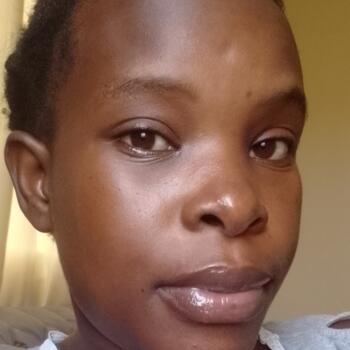 Babysitter in Mombasa: JOAN