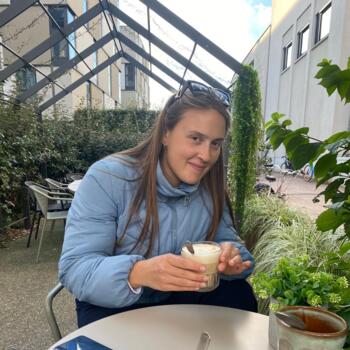 Babysitter Gent: Caitlin