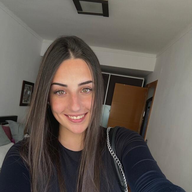 Babysitter in Sant Carles de la Ràpita: Carla