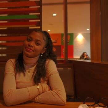 Babysitter in Cachan: Sabrinah