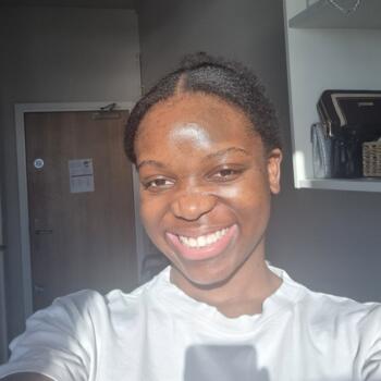 Babysitter Swansea: Kudzaishe