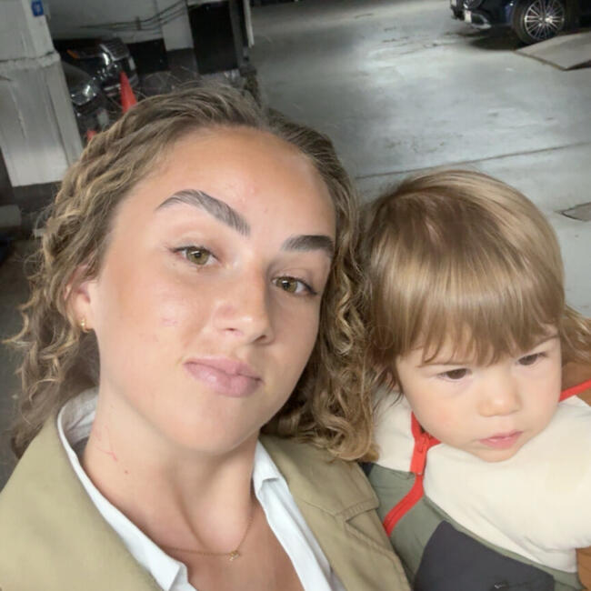 Babysitter in Belas: Diana