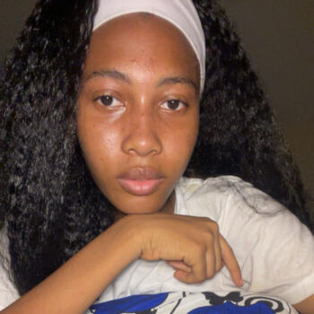 Baby-sitter à Abidjan: Noura