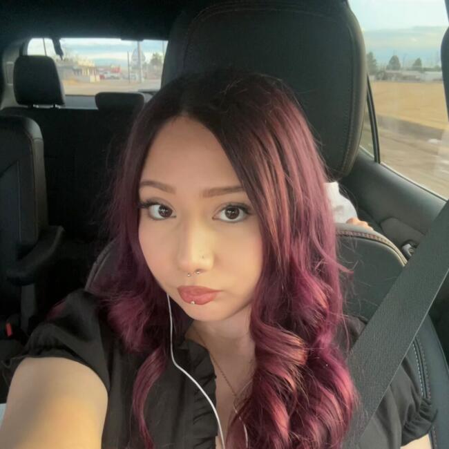 Babysitter in San Elizario: Valerie