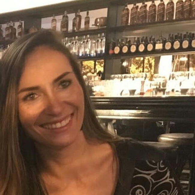 Emprego de babá em Ribeirão Preto: Verônica