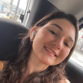 Babysitter em Mem Martins: Leticia