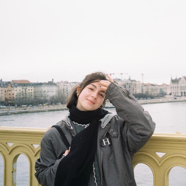 Babysitter em Melides: Inês