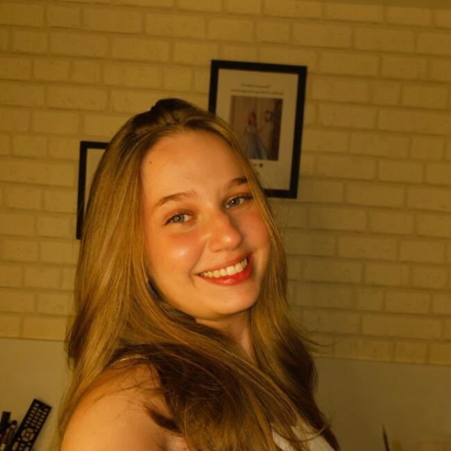 Babysitter in Cascavel: Eduarda