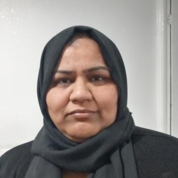 Babysitter Oldham: Afsana