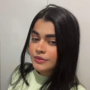 Emprego de babá em Cuiabá: Emilly