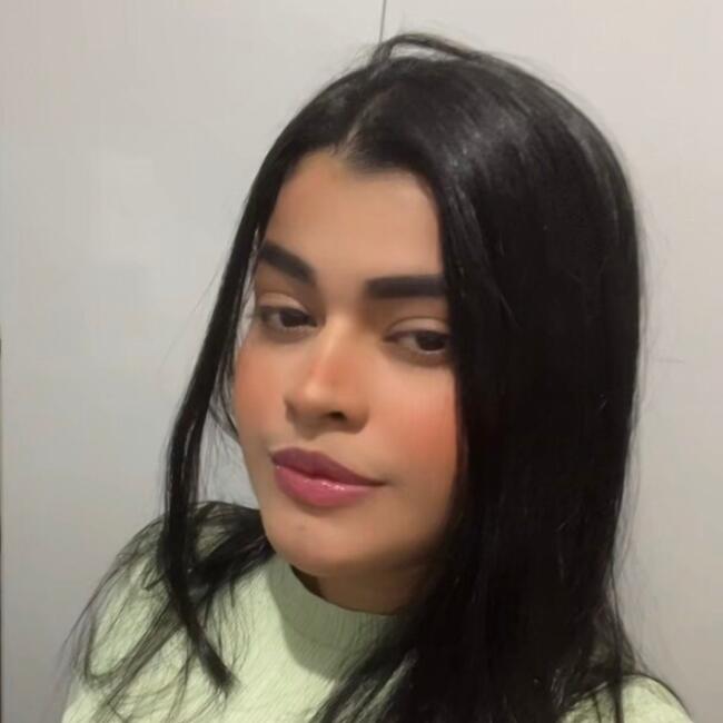 Emprego de babá em Cuiabá: Emilly