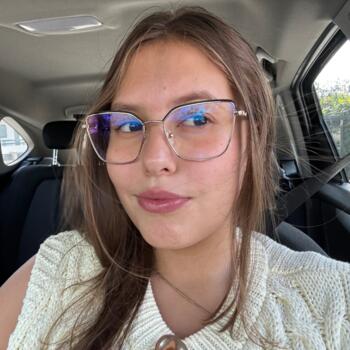 Babysitter Guimarães: Clara