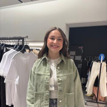 Babysitter Feins: Léa