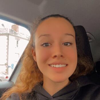 Babysitter in Limoges: Manon