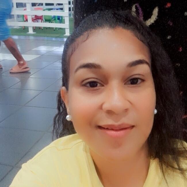 Babysitter in Panama City: Paola
