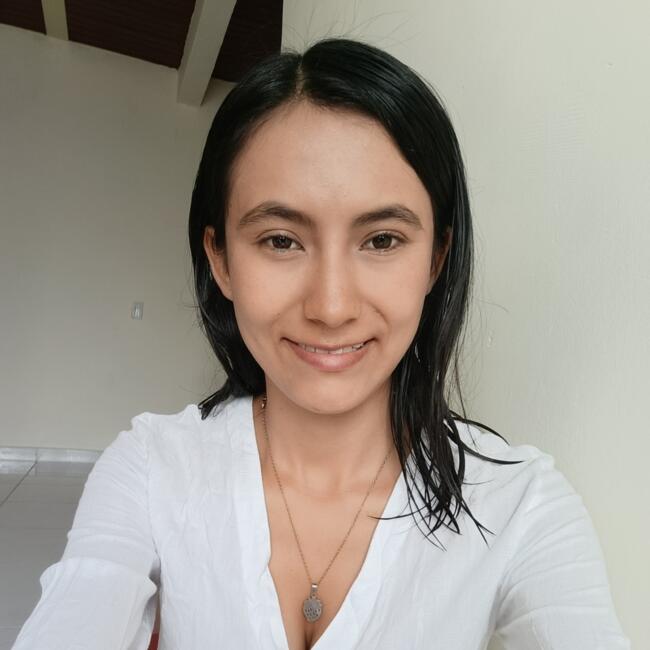 Niñera en Palmira: Laura