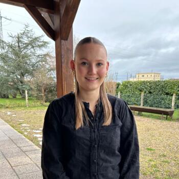 Babysitter in Effiat: Leane