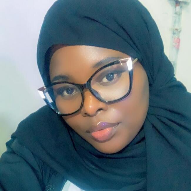 جليسة أطفال في جدة: Alexsandra