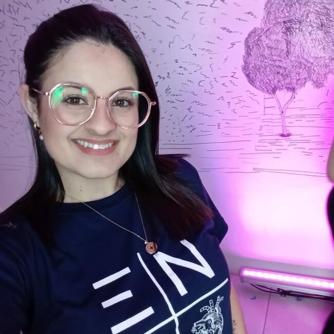 Babá em Tramandaí: Mariana