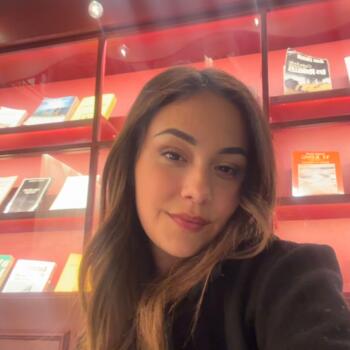 Babysitter in Seville: Valeria