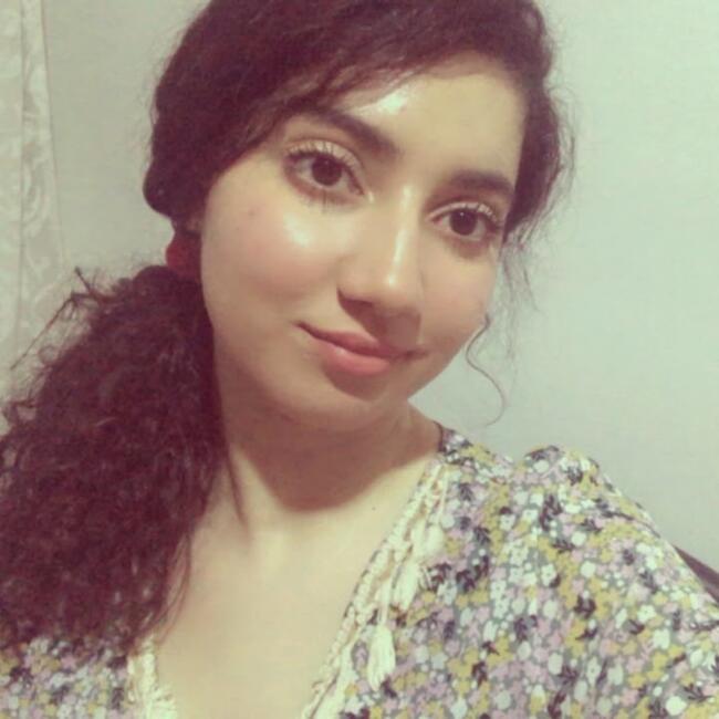 Babysitter in Marseille: Manar
