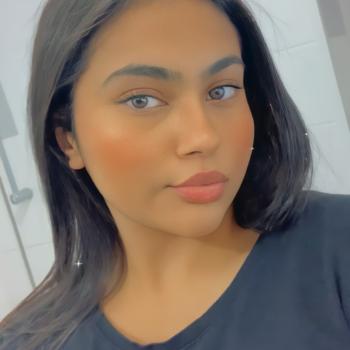 Baby-sitter in Colombes: Laura