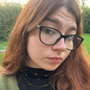 Babysitter in Paray-Douaville: Fiona