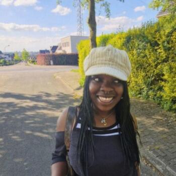 Babysitter Sint-Jans-Molenbeek: Naomi