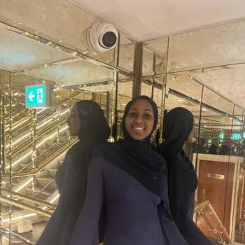 Babysitter Manchester: Faridah