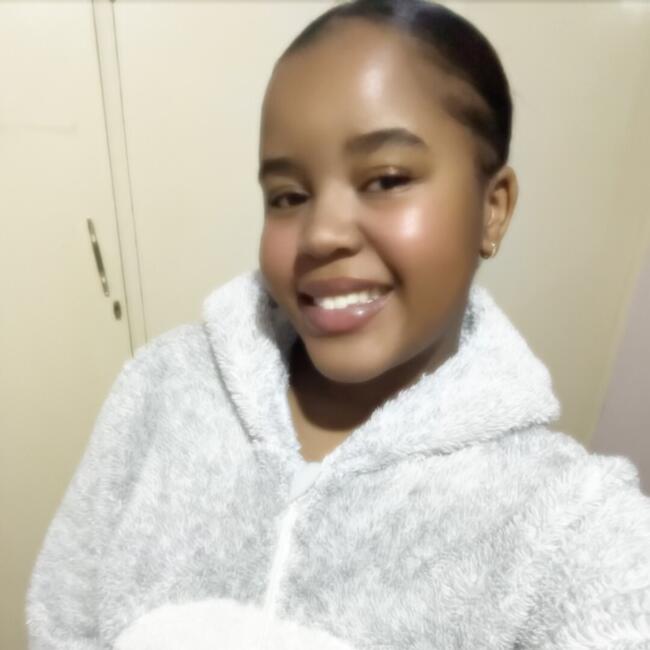 Babysitter in Harare: Monica
