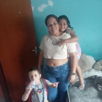 Babysitting job in Maricá: Dayane
