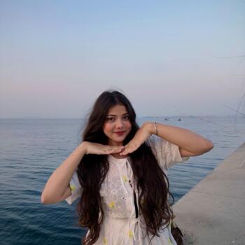 İstanbul bölgesinde bebek bakıcısı: Zaida