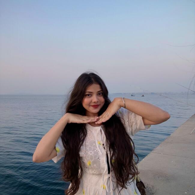 Babysitter in Istanbul: Zaida