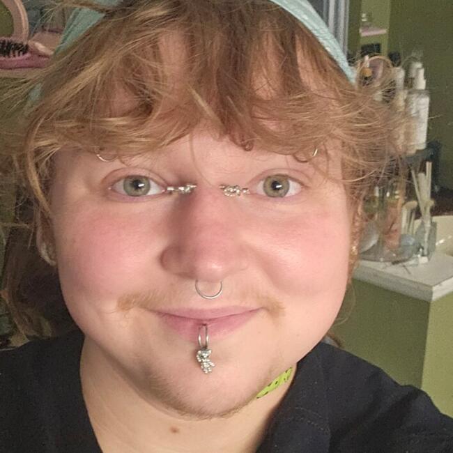 Babysitter in Chattanooga: Eva