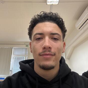 Babysitter in Seixal: Pedro