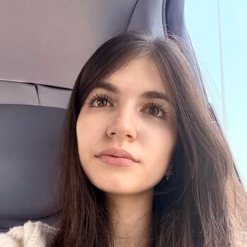 Babysitter in Brno: Sara Ismail